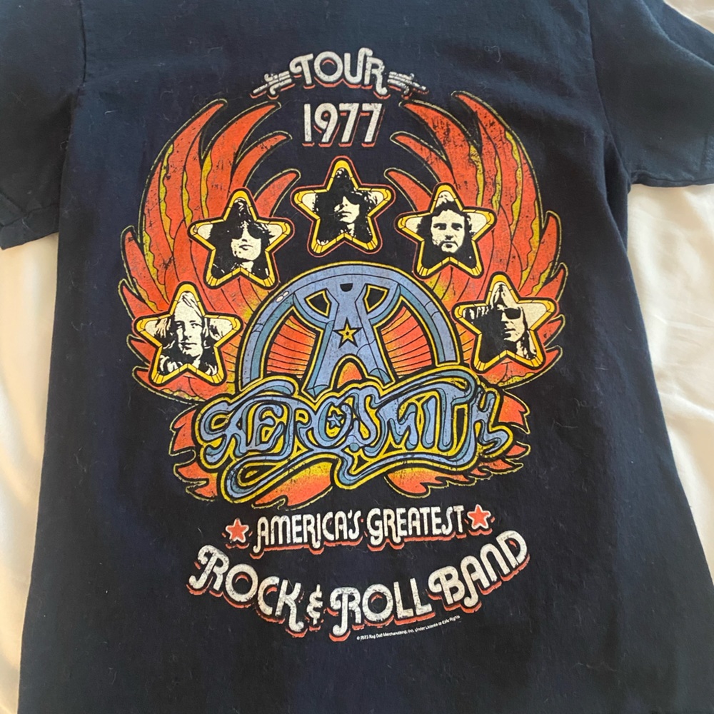 Aerosmith graphic tee, medium